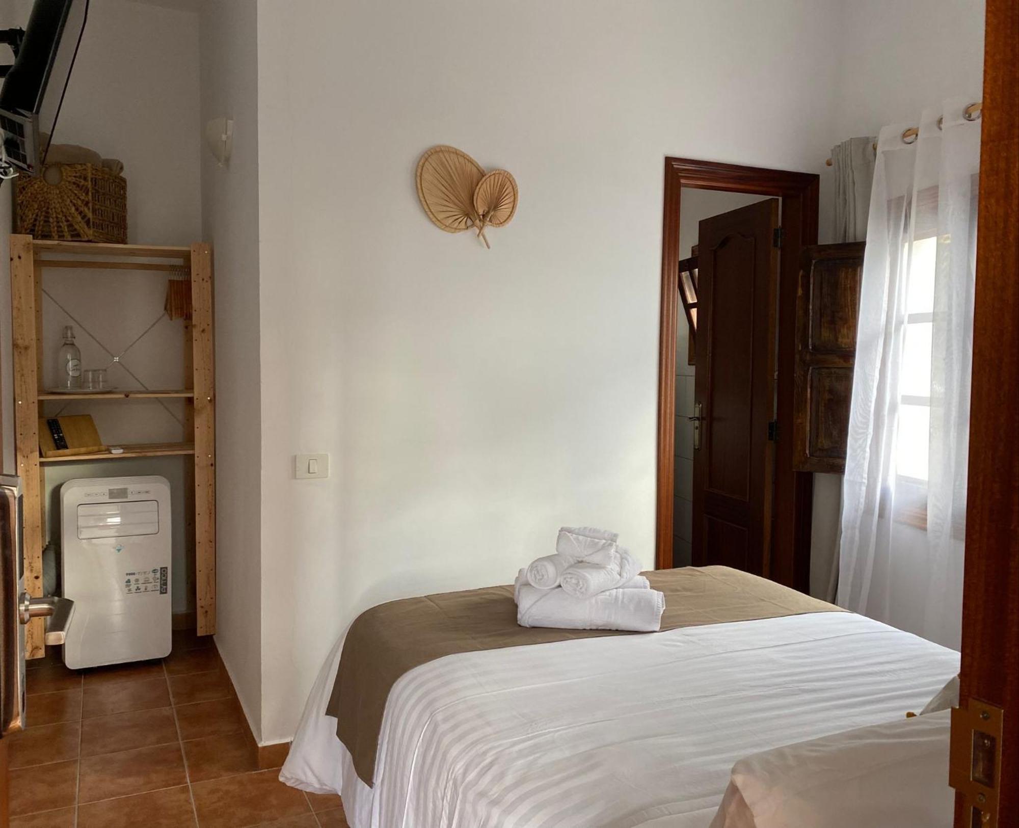 Geko Hotels Los Llanillos Екстериор снимка